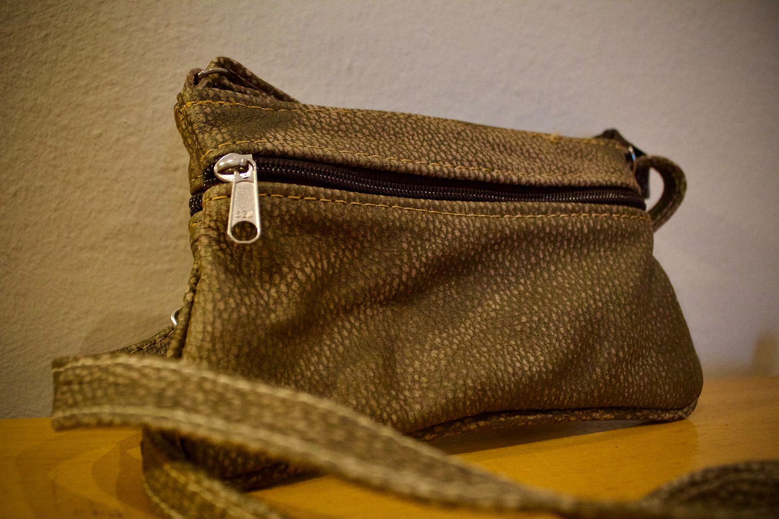 Sling Bag (Small)